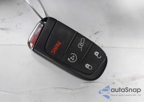 2022 Jeep Compass Latitude 4X4 from USA, damaged, VIN 3C4NJDBB6NT115950